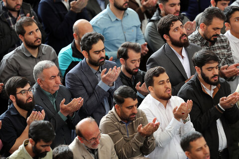 اقامه نماز عید سعید فطر به امامت مقام معظم رهبری