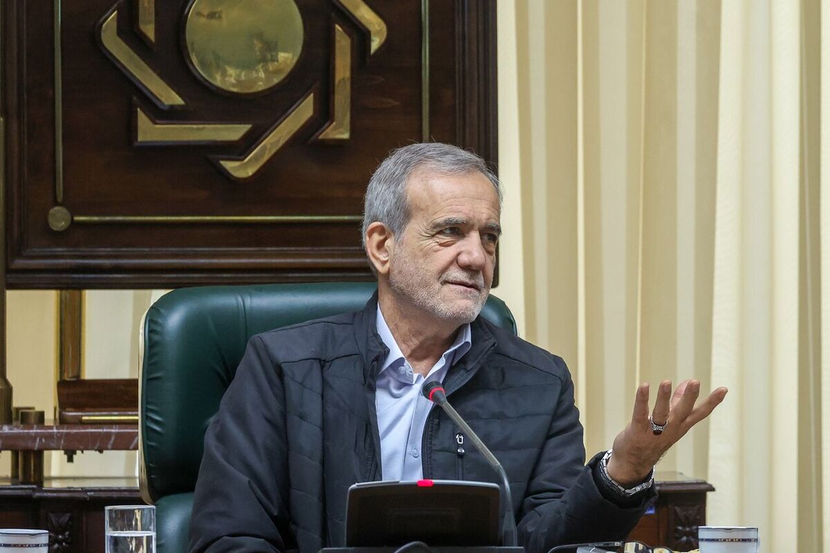 تأکید پزشکیان بر لزوم تدوین برنامه منسجم برای تحقق شعار سال