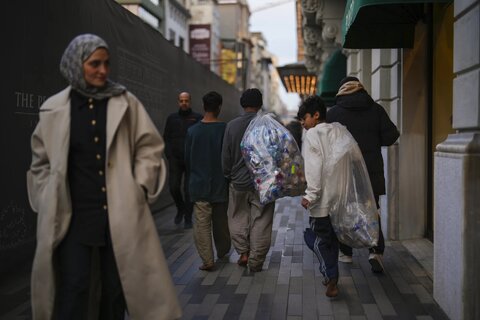 این خیابان ها مال ما هستند: نیروی کار پنهانی که زباله های استانبول را می‌گرداند