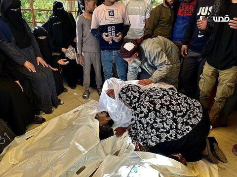 عکس | وداع دردناک مادران فلسطینی با شهیدانشان