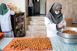 متقاضیان مشاغل خانگی در صنعت غذا چگونه مجوز می‌گیرند؟