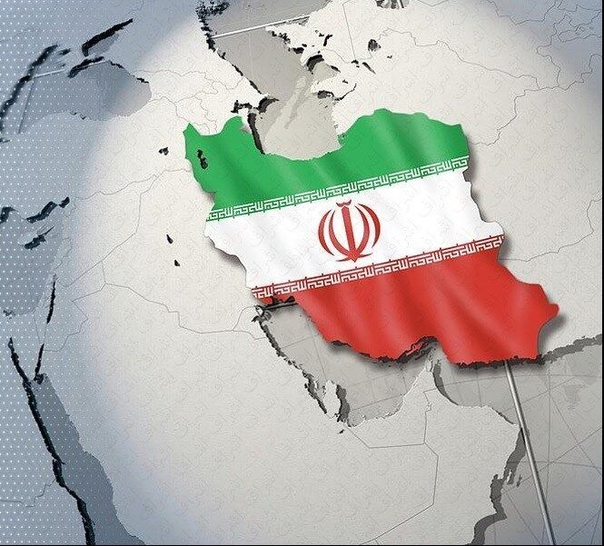 حمله یک رسانه به مطلب روزنامه کیهان/ حواستان را جمع کنید! واکنش‌های شما برای مردم تبعات جدی دارد