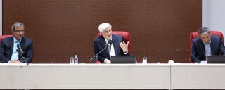 معاون اول رئیس جمهور: راهبرد دولت گام برداشتن در مسیر برنامه هفتم توسعه است