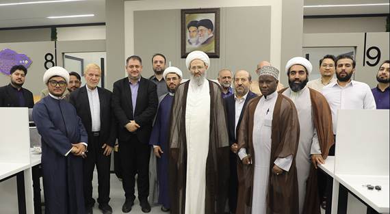 حضرت آیت الله فقیهی در بازدید از خبرگزاری مجمع جهانی اهل بیت علیهم السلام (ابنا):