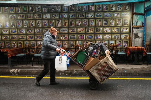 عکس منتخب هفته | از سفر عارف به مشهد تا تجمع علیه جنایات رژیم صهیونیستی در تهران