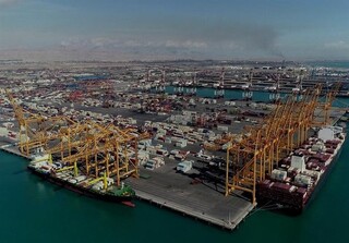 پهلودهی نخستین شناور نفتی در بندر شهید رجایی