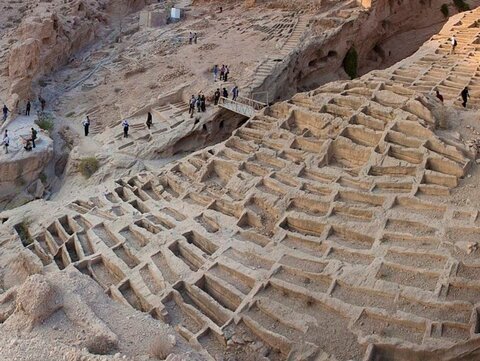 «سیراف» گورستان تمدن ایران