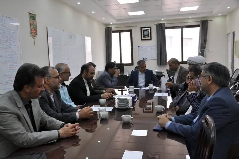 توسعه همکاری‌های علمی دانشگاه آزاد اسلامی خراسان رضوی با آستان قدس رضوی