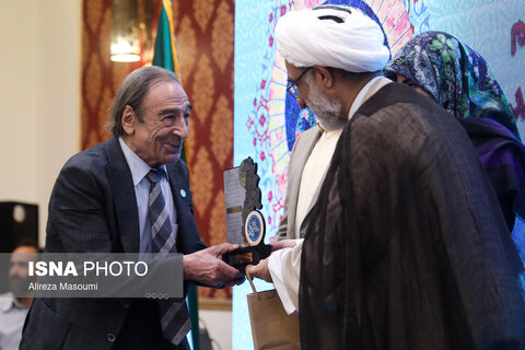 مراسم تجلیل از هنرمندان پیشکسوت متولد فروردین