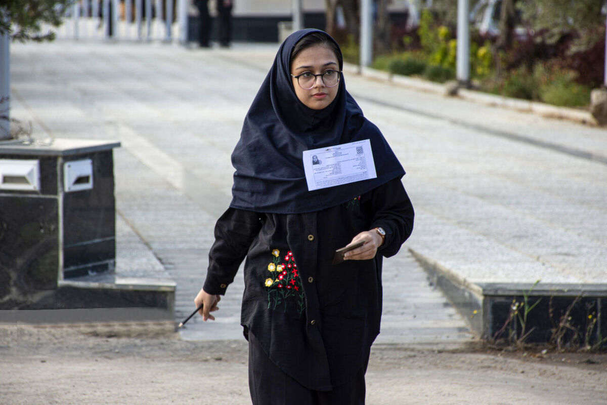 سردرگمی دانش آموزان در مسیر متفاوت دو شورا