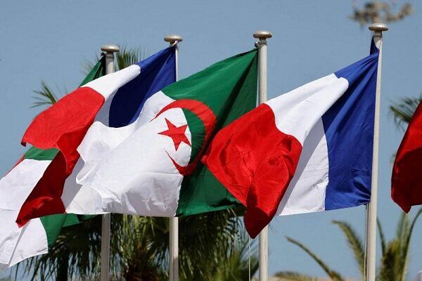 فرانسه ۱۲ دیپلمات الجزایر را اخراج کرد