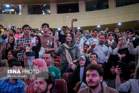 اکران عمومی آخرین قسمت سریال پایتخت با حضور عوامل