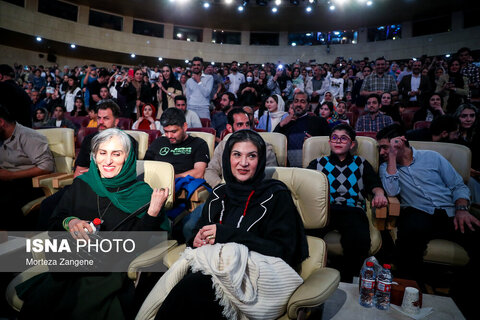 اکران عمومی آخرین قسمت سریال پایتخت با حضور عوامل