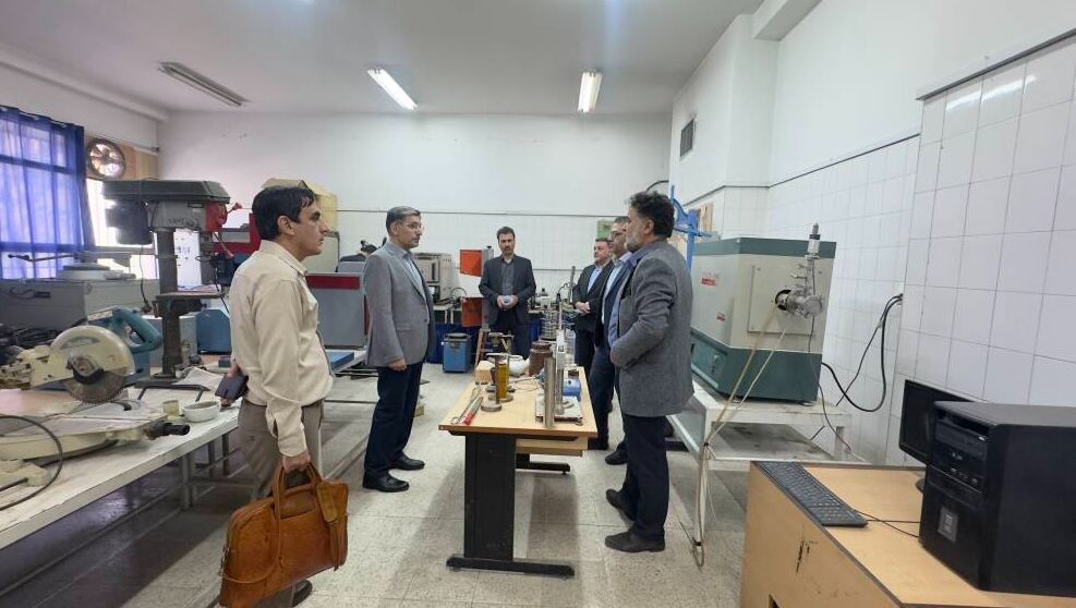 همکاری شرکت معادن خاور و دانشگاه آزاد مشهد برای ارتقای ایمنی و فراوری مواد معدنی