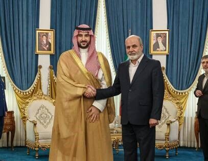 دیدار وزیر دفاع عربستان با دبیر شورای عالی امنیّت ملی