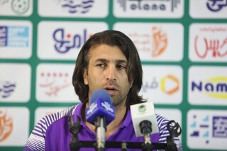 عقیلی: پرسپولیس ضعیف تر از سال قبل است؛ بردهای سپاهان بی دلیل نیست