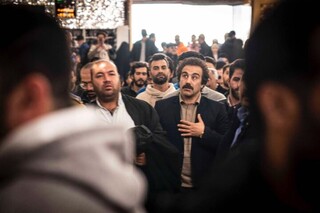 نگاهی به سکانس‌های ماندگاری که در حرم مطهر رضوی ضبط شده‌اند/ قصه زیارت آدم‌های معمولی