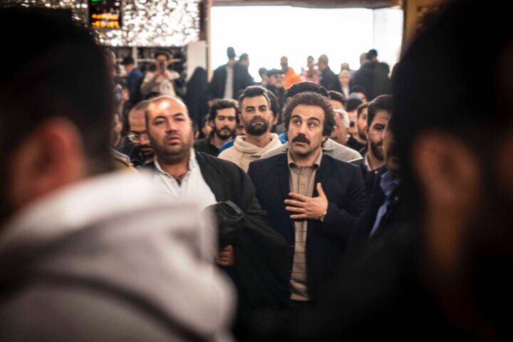نگاهی به سکانس‌های ماندگاری که در حرم مطهر رضوی ضبط شده‌اند/ قصه زیارت آدم‌های معمولی