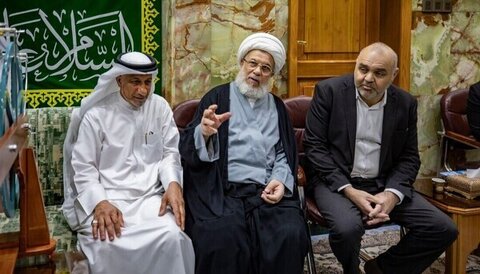 اهدای طولانیترین قرآن دستنویس جهان به حرم امام حسین(ع)