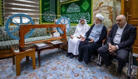 اهدای طولانیترین قرآن دستنویس جهان به حرم امام حسین(ع)