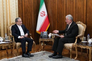 عراقچی بر اهمیت نقش هما در صنعت هوانوردی کشور تاکید کرد