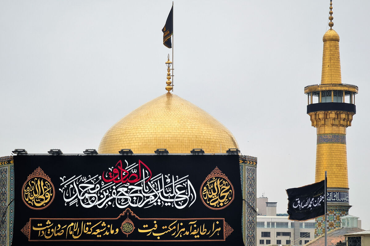 امام صادق(ع)؛ پرچمدار عصمت و دانشی که آفتاب جهان‌تاب تشیع شد