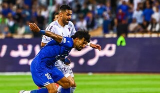خطر محرومیت در کمین ۲+۲ بازیکن استقلال
