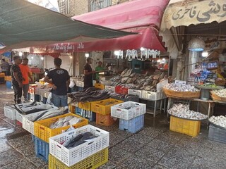 اجماع نظر بین مردم و دستگاه‌ها برای انتقال بازار دروازه کازرون شیراز