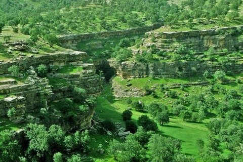 اردیبهشت رویایی در ایلام؛ عروس زاگرس دلربایی می‌کند
