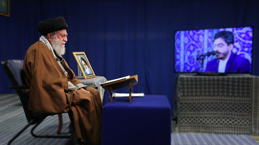 تجلیل رهبر معظم انقلاب از برنامههای قرآنی ماه مبارک رمضان تجلیل رهبر معظم انقلاب از برنامههای قرآنی ماه مبارک رمضان