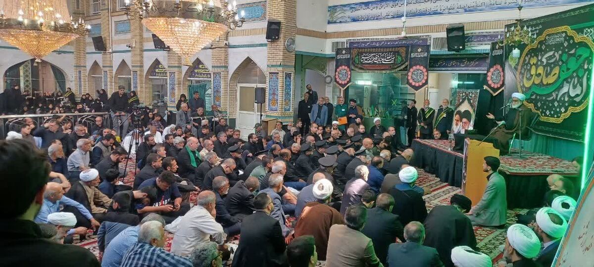 تولیت آستان قدس رضوی: برای اینکه از خاندان پیامبر (ص) باشیم راه آن تبعیت است
