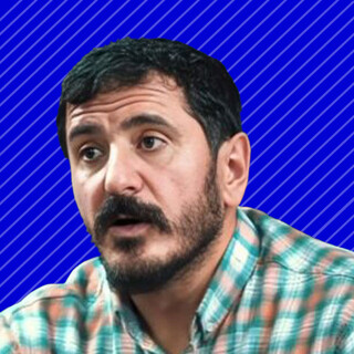 خبر را باید گوشی بشنود که تربیت شده باشد و بنیاد کتاب هم بر تربیت گوش است / متأسفانه فراتر از سیاست نمی‌اندیشیم