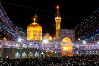 حرم مطهر رضوی در شام میلاد بانوی کرامت، غرق در شادمانی و سرور بود