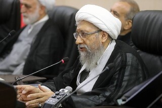 آیت الله آملی لاریجانی:مجمع تشخیص در بررسی لوایح پالرمو و CFT نه تعلل می‌کند و نه تعجیل 