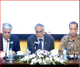 همزمان با آغاز رزمایش بزرگ نظامی پاکستان در نزدیکی مرزهای هند؛ پاکستان نسبت به پیامدهای درگیری با هند بر صلح جهانی هشدار داد