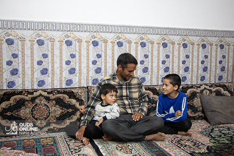 یکی از هزاران کارگر