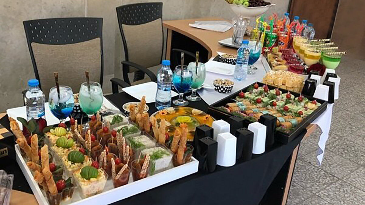 تجمل‌گرایی و دعوت از افراد غیر مرتبط در جلسه دفاع پایان‌نامه ممنوع شد