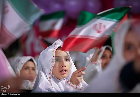 عکس منتخب هفته | از دشت لاله‌‌های واژگون تا انفجار در اسکله