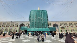 مرمت کاشی‌کاری و تزئینات ایوان تاریخی عباسی حرم مطهر رضوی