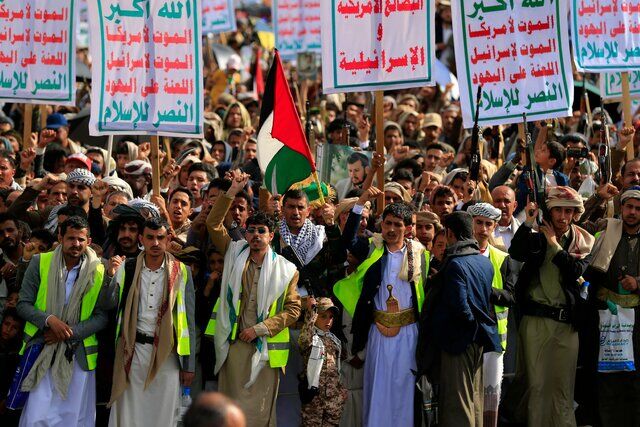 راهپیمایی یمنی‌ها در حمایت از مردم غزه