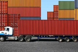کدام اقلام وارداتی در انفجار اسکله شهید رجایی از بین رفتند؟