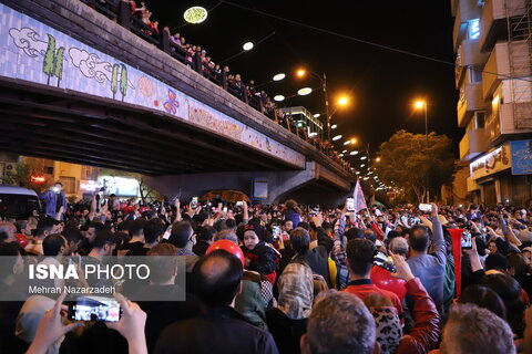 جشن خیابانی تبریزی‌ها پس از قهرمانی تراکتور در لیگ برتر فوتبال