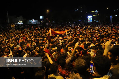 جشن خیابانی تبریزی‌ها پس از قهرمانی تراکتور در لیگ برتر فوتبال
