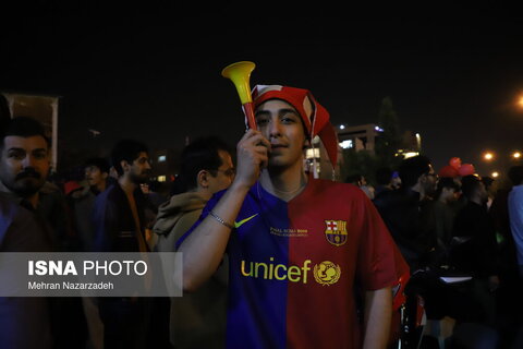 جشن خیابانی تبریزی‌ها پس از قهرمانی تراکتور در لیگ برتر فوتبال