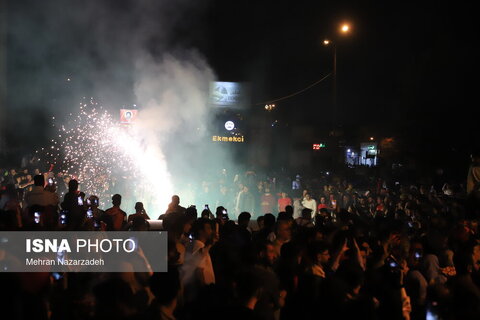 جشن خیابانی تبریزی‌ها پس از قهرمانی تراکتور در لیگ برتر فوتبال