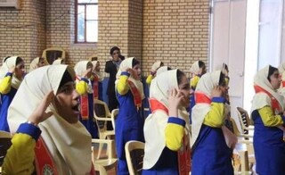 حضور ۸۰۰۰۰ دانش‌آموز جدید اتباع در کلاس اول