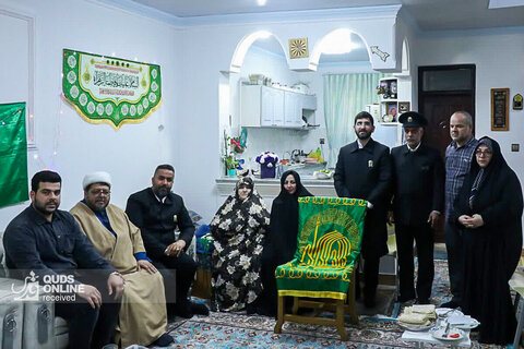 کاروان زیر سایه خورشید