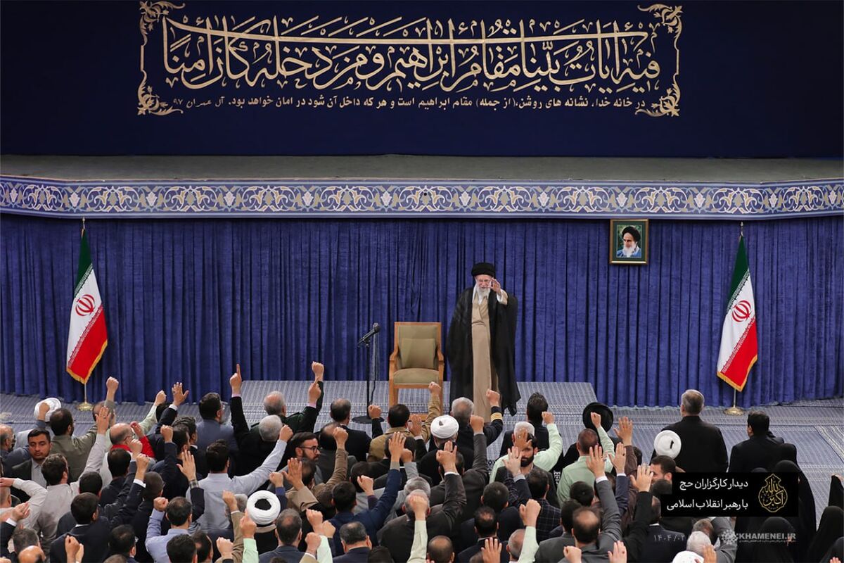 رهبر معظم انقلاب: ماهیت حج سیاسی است/  اگر امت اسلامی اتحاد کنند، قضایای فلسطین اتفاق نمی‌افتد