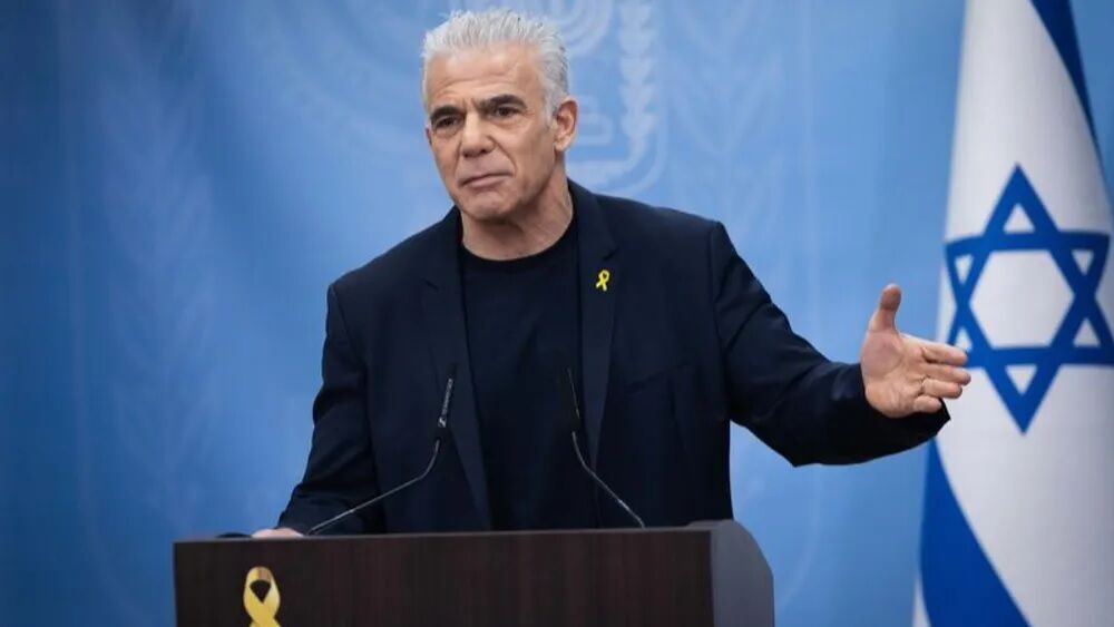 لاپید: کابینه نتانیاهو به جای اعزام حریدی‌ها به سربازی به آنها باج می‌دهد