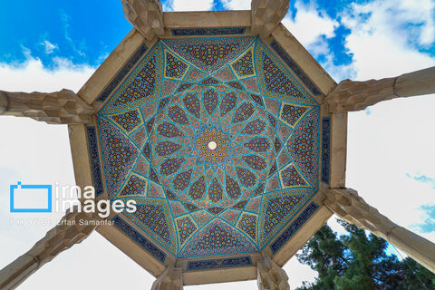 ۱۵ اردیبهشت؛ «روز شیراز»